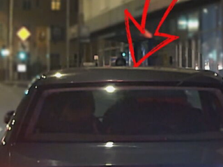 Vodičku zastavila hliadka, miesto si vymenila so spolujazdcom: Zachytila ju kamera