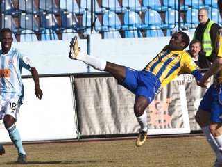 Deti umlčali hulvátov na futbalových tribúnach