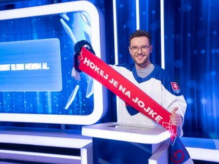 Dušan Ambróš v hokejovom drese: TIETO zábery nepotešia len jeho fanúšičky!