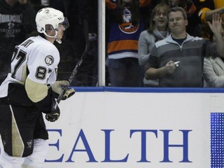 Pittsburgh dosiahol 15. triumf v rade, Crosby musel k zubárovi