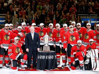Chicago rozhodlo v 92. minúte, Kane hetrikom vyradil obhajcu Stanley Cupu