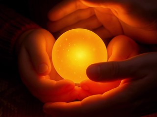 Rozsvieťme spolu čo najviac svetielok nádeje!