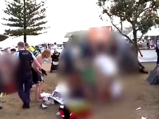 Krvavá streľba na pláži v Sydney si vyžiadala 16 obetí. Má byť medzi nimi aj Slovenka