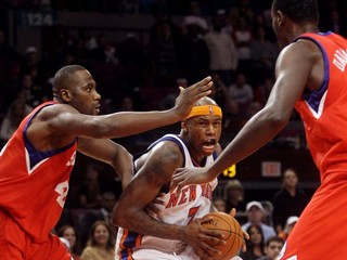 Len jeden tím nastrieľal menej ako 97 bodov