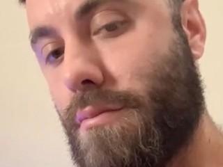 Kedysi sa hanbil vyzliecť a ženy od neho utekali: Dnes sa fotí takmer nahý a je na TO hrdý