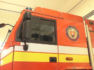Hádzali kamene na hasičov. Po incidente v Lipanoch chystajú trestné oznámenie