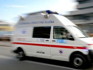 Dievčatko, ktoré utrpelo popáleniny pri požiari v Zakamennom, zomrelo