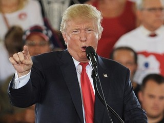 Trump burcoval davy incidentom zo Švédska. Tamojšie úrady netušia, na čo narážal