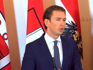 Parlament vyslovil nedôveru vláde kancelára Kurza