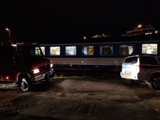 Tragédia v Bratislave: Podľa informácií TV JOJ mala pod vlak skočiť žena