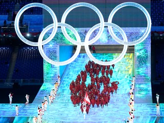 Fína vraj bezdôvodne izolovali. Nemcom vadí ubytovanie, Rusom jedlo