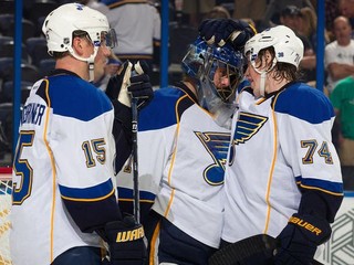 Halák (27) žiaril pri návrate po zranení, v derby hetrik Voráčka Vokounovi