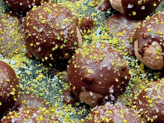 Čokoládové guličky plné bielkovín sa vám rozplynú na jazyku: Z tejto maškrty nepriberiete!