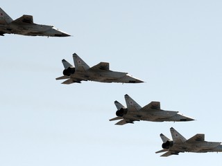 Kyjev pod paľbou: Stovky dronov a balistické rakety útočia na Ukrajinu počas Veľkej noci