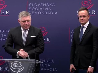 Maďarský minister zahraničia našiel spoločnú reč s Robertom Ficom. Minister Káčer si musel dať gin