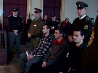 Muž žiada podmienečné prepustenie. Do basy sa dostal ako 16-ročný