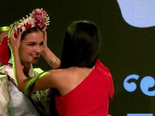Miss folklóru. Táto kráska opantala každého