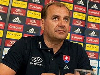 Weiss ide do JAR. Na žreb i na MS - podpísal do leta