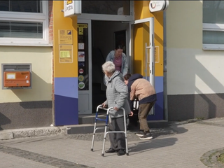 V Humennom chýba bezbariérová pošta. Matky a imobilní musia zdolávať schody