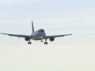 Rodina by mala sedieť v lietadle spolu. Dôvod je prostý