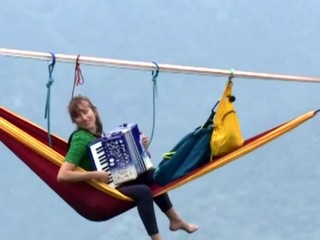 Netradičný koncert. Nástroje vyniesli do výšky 1 400 metrov