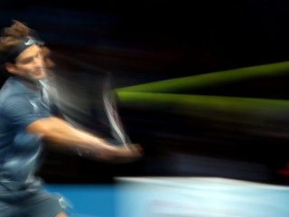 Federer do semifinále proti Nadalovi