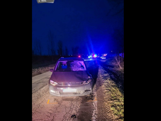 Vodič mal vojsť do protismeru a tragicky zrazil dvoch ľudí. Nehodu neprežili