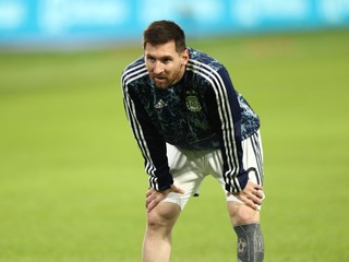 Messi mieri do Paríža. Má zarábať viac ako Neymar, predstaviť by ho mali v utorok