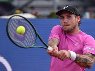 Alex MOLČAN senzačne v semifinále!