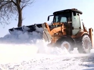 Sneh, dážď, silný vietor. Toto je predpoveď na najbližšie dni
