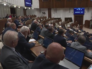 Koaličná rada rokovala na podnet Matúša Šutaja Eštoka. Cieľom je vyjasniť sporné postoje