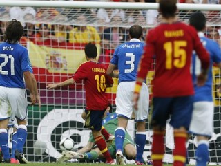 ME 2012: Majstri sveta z predchádzajúcich dvoch šampionátov remizovali