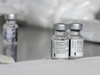 Potvrdení o očkovaní je niekoľko typov. Ktorý môžeme použiť v zahraničí?