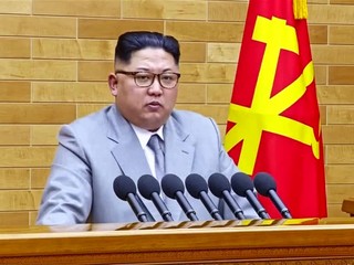 Kim Čong-un pozval do Kórey pápeža. Ten pozvanie prijal