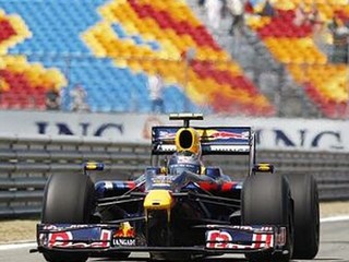 Vettelov Red Bull v Turecku z pole position