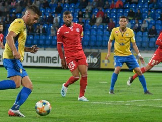 DAC zvíťazil na ihrisku poslednej Senice. Rozhodnutie z kopačky Vidu