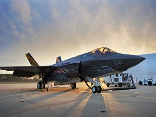 VIDEO: Takto sa americká stíhačka F-35 zrútila v januári do mora