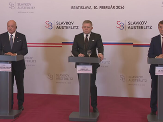 Fico chystá "delostreleckú paľbu" na EÚ: Zaostáva v schopnosti konkurovať a môže si za to sama, uviedol