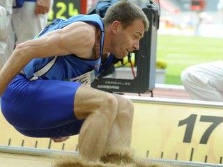 Vo finále trojskokan Vaľukevič dvanásty