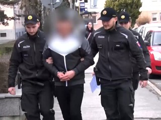 Vodič pri kontrole nafúkal. Vymenil sa preto so spolujazdcom, no ten nafúkal ešte viac