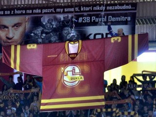 Tipsport extraliga v znamení pocty Demitrovi