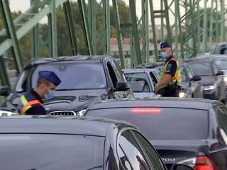 Po novom budeme môcť prísť na Slovensko aj cez červenú krajinu