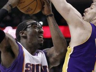 Phoenix dramatizuje finále Západu s LA Lakers