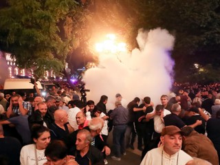 Azerbajdžan a arménski separatisti v Náhornom Karabachu sa dohodli na prímerí