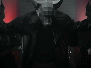 VIDEO: Z krajnej pravice v Nemecku si vystrelili pomocou hudobného klipu