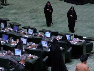 EÚ pritvrdila voči Iránu: Kvôli jadrovému programu obnovila rozsiahle sankcie