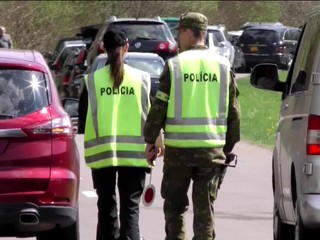 Policajné zložky nepretržite monitorujú hranice. Sledujú možný obchod s deťmi, od začiatku vojny preverili desiatky podnetov