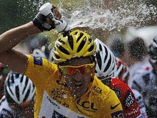 V horúčave triumfoval Cavendish, v žltom zostal Cancellara