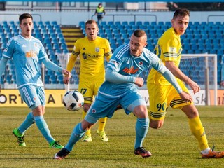 Slovan začal sezónu bez gólov, Mucha so Salátom už hrali
