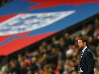 Bremeno mu sedelo na pleciach vyše 20 rokov. Southgate môže vo finále napraviť zlyhanie z Eura 1996